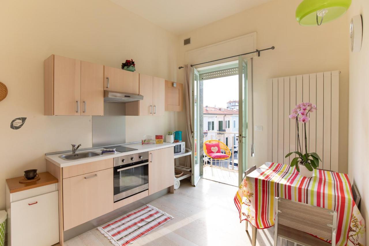 Foscolo Lägenhet Viareggio Exteriör bild